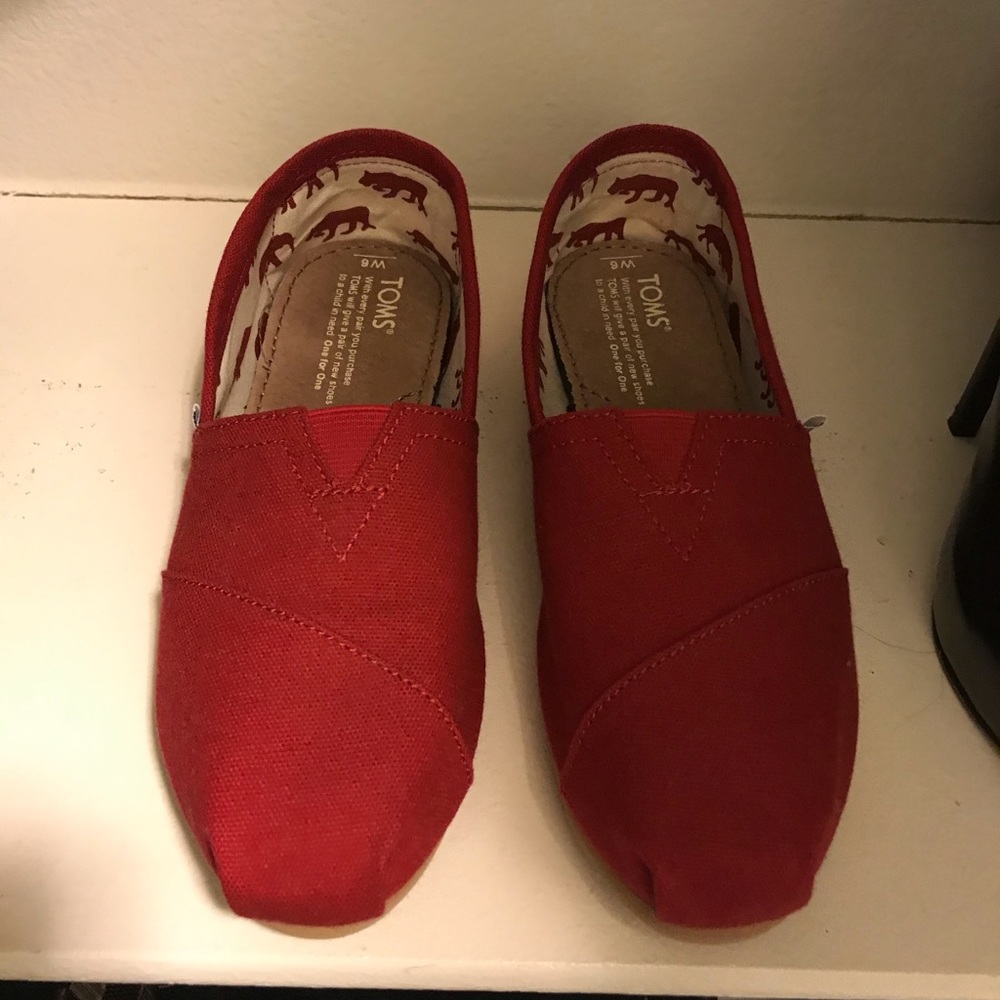 TOMS
Ladies Slip On Canvas Alpargata Classic Shoes